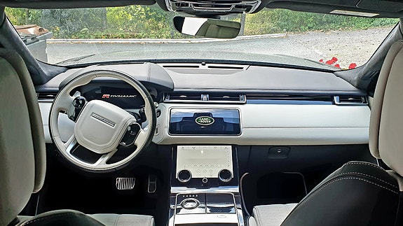 Land Rover Range Rover Velar 3 of 3