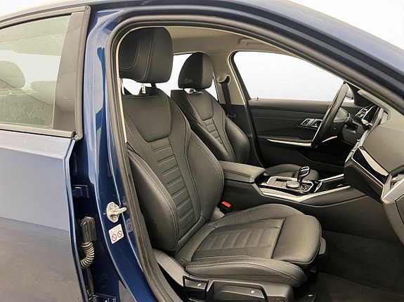BMW 330d 26 of 30