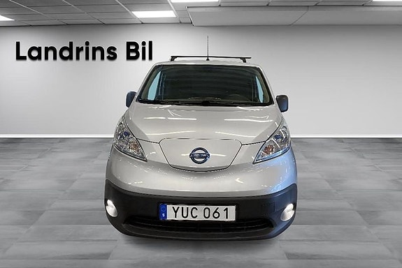 Nissan e-NV200 2 of 18