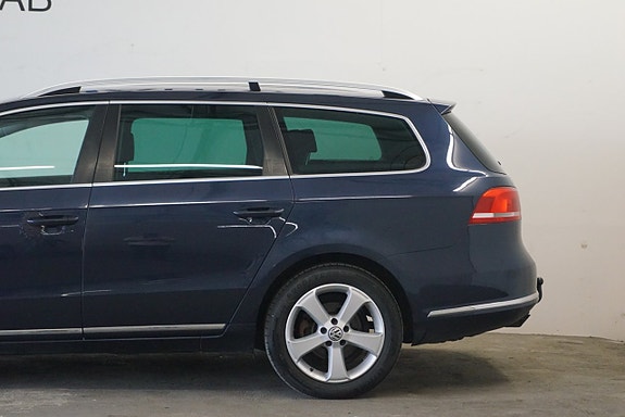 Volkswagen Passat 5 of 23