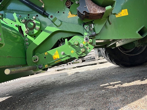 Krone 890 VFS/XC 80x90cm 9 of 9