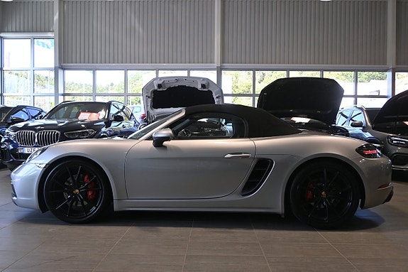 Porsche 718 Boxster GTS 2 of 26