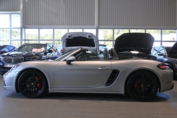 Porsche 718 Boxster GTS 7 of 26