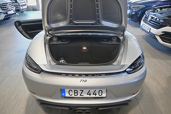 Porsche 718 Boxster GTS 15 of 26