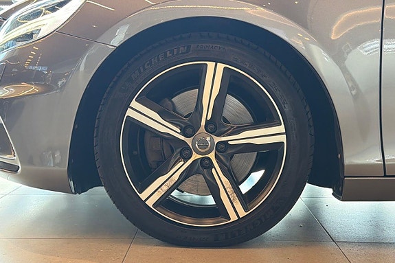 Volvo V40 20 of 20