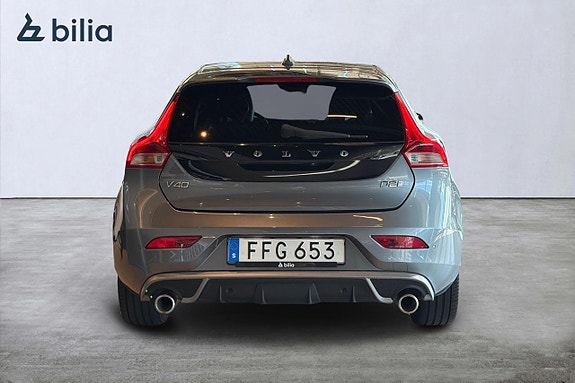 Volvo V40 9 of 20