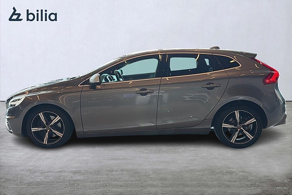 Volvo V40 6 of 20
