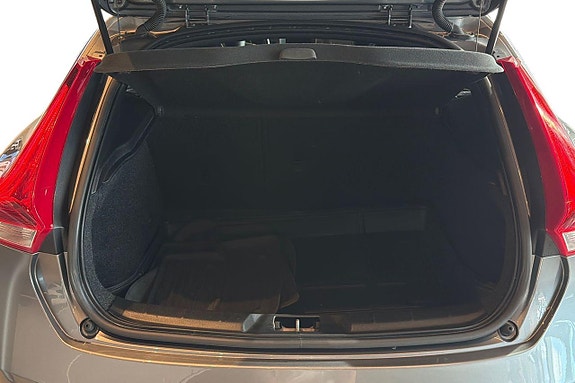Volvo V40 19 of 20