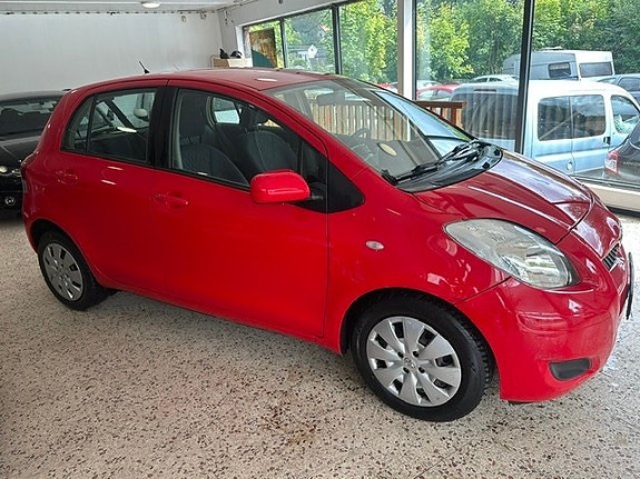 Toyota Yaris 17 of 20