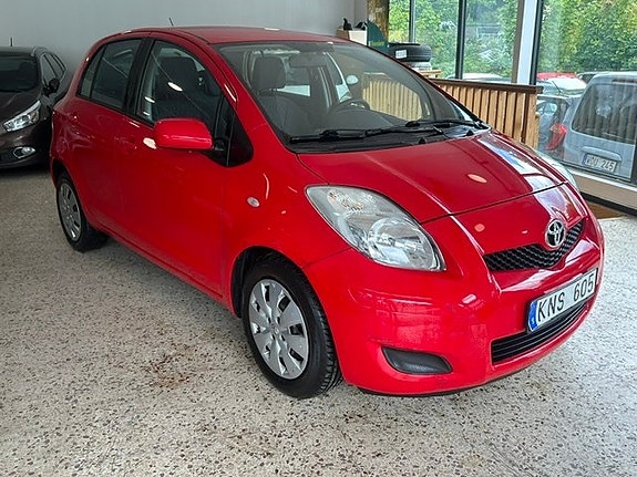 Toyota Yaris 5 of 20