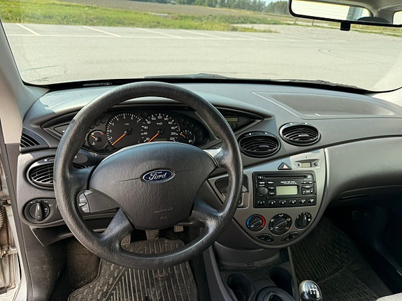 Ford Focus 18 of 30