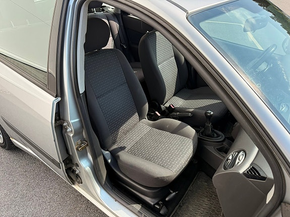 Ford Focus 14 of 30