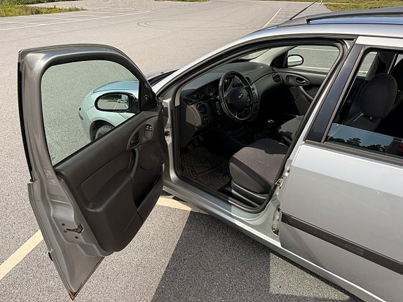 Ford Focus 15 of 30