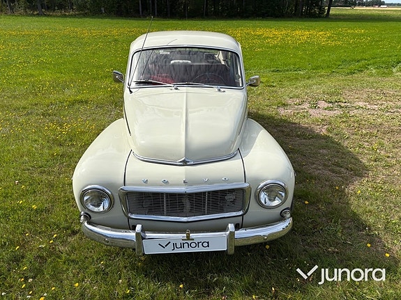 Volvo PV 6 of 30