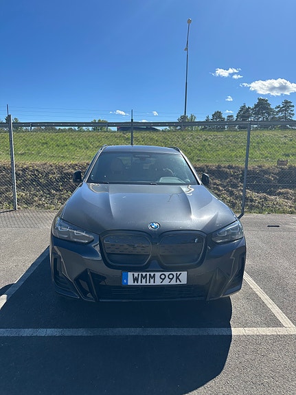 BMW iX3 3 of 11