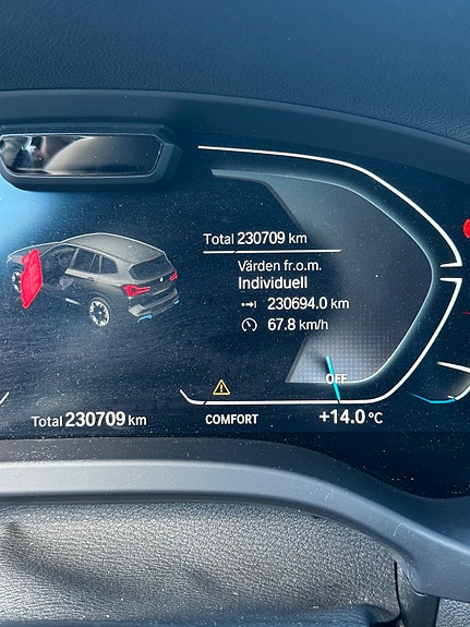 BMW iX3 6 of 11