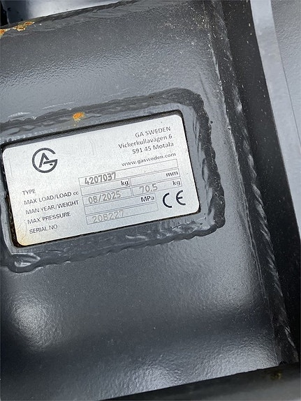 JCB 19C 17 of 19