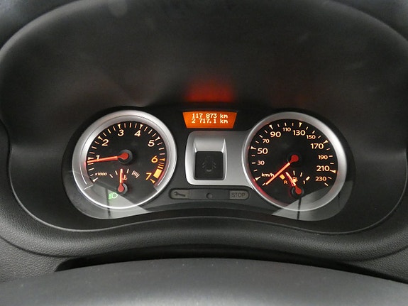 Renault Clio 8 of 16