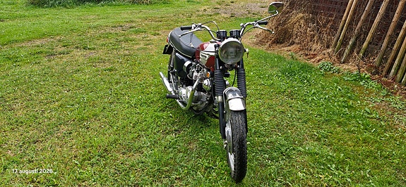 Triumph Bonneville 3 of 3