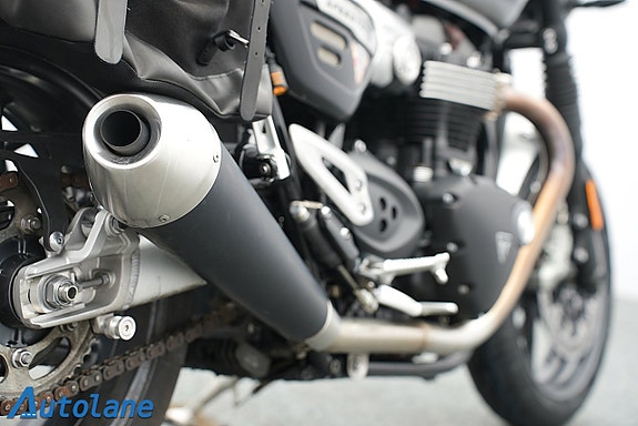 Triumph Speed Twin* Nytt framdäck, Nyservad* 27 of 28