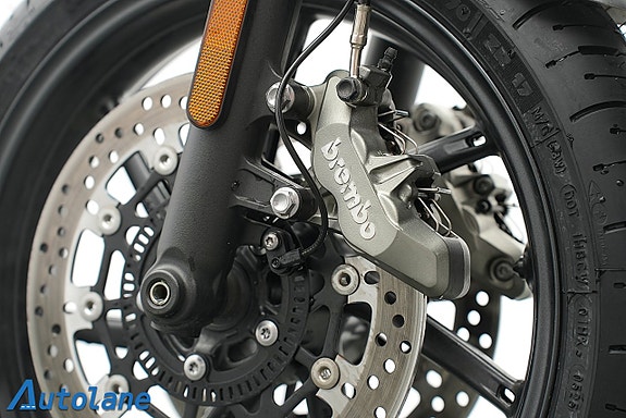 Triumph Speed Twin* Nytt framdäck, Nyservad* 28 of 28