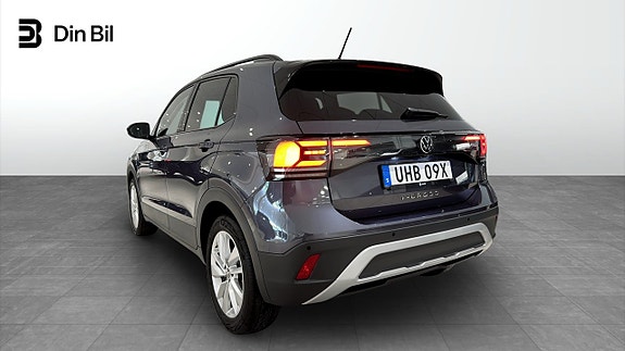 Volkswagen T-Cross 3 of 24