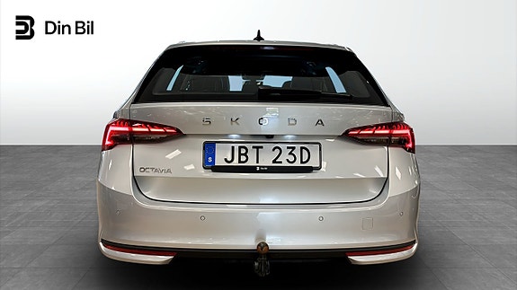 Skoda Octavia 5 of 12
