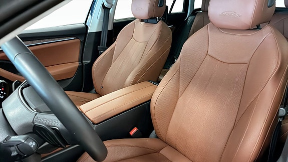 Skoda Superb 8 of 13