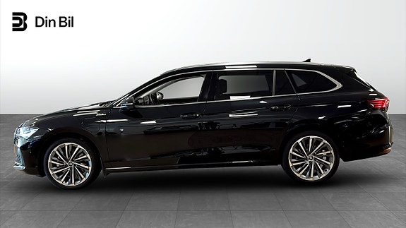 Skoda Superb 2 of 13