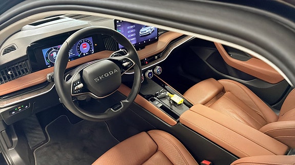 Skoda Superb 7 of 13