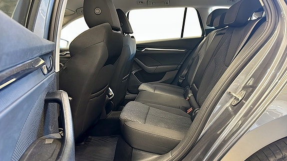 Skoda Octavia 11 of 13