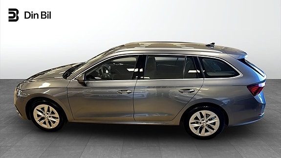 Skoda Octavia 2 of 13