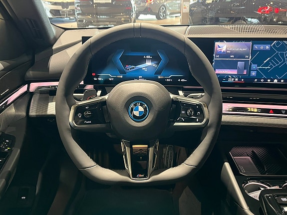 BMW i5 9 of 20