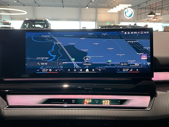 BMW i5 12 of 20