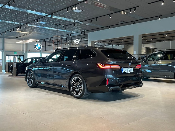 BMW i5 6 of 20