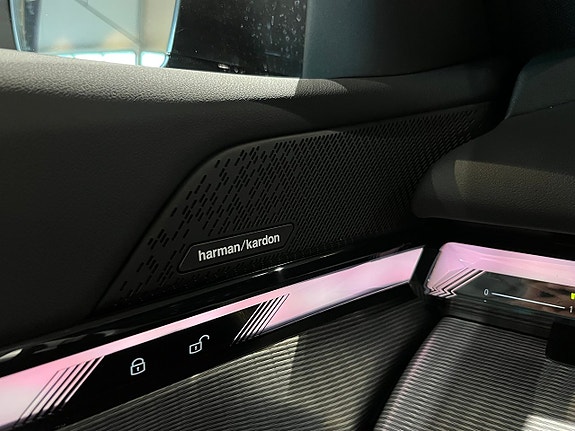 BMW i5 10 of 20