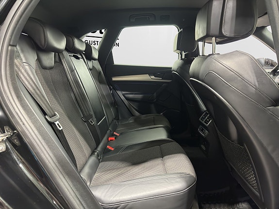 Audi Q5 10 of 21
