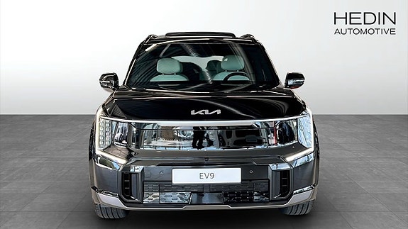 Kia EV9 4 of 18