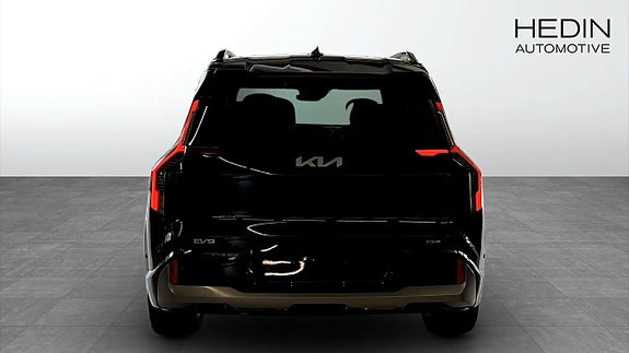 Kia EV9 5 of 18