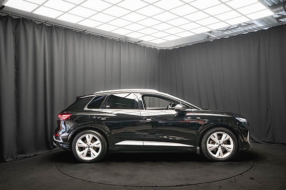 Audi Q4 e-tron 6 of 23