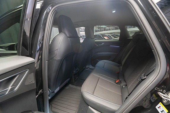 Audi Q4 e-tron 22 of 23