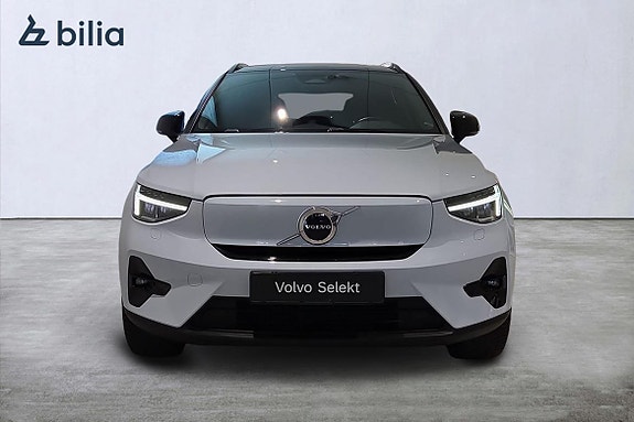 Volvo XC40 11 of 30