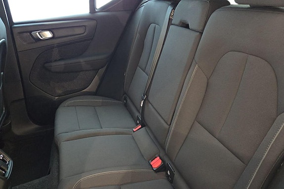 Volvo XC40 21 of 30