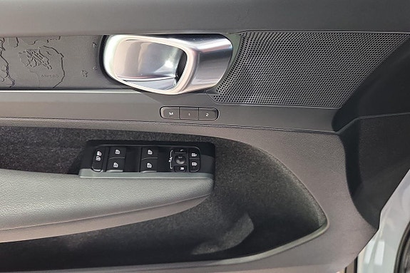 Volvo XC40 29 of 30