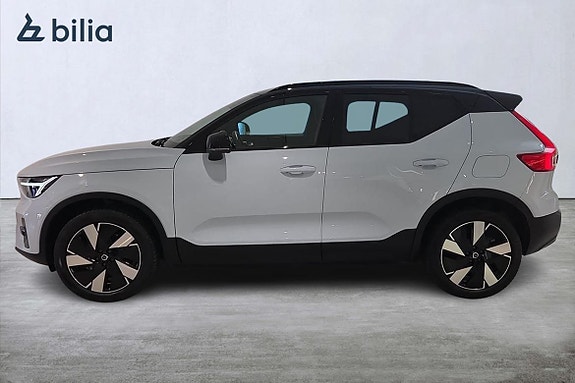 Volvo XC40 6 of 30