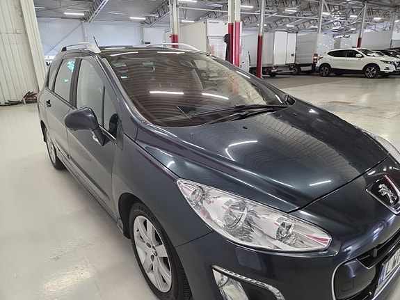 Peugeot 308 3 of 10