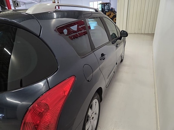 Peugeot 308 6 of 10