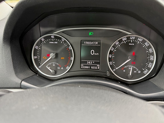 Skoda Octavia 6 of 9
