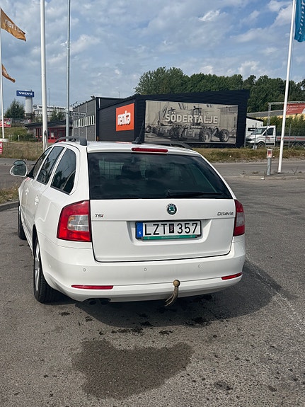 Skoda Octavia 9 of 9