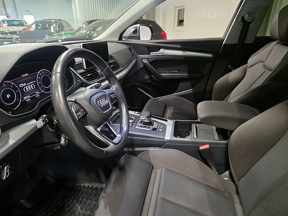 Audi Q5 6 of 13